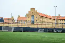 Vestre Gef�ngnis in Kopenhagen ist das gr��te Untersuchungsgef�ngnis D�nemarks. Es wurde 1895 erbaut und dient vor allem der Unterbringung von Untersuchungsh�ftlingen, die auf ihren Prozess warten. Das Gef�ngnis hat mehrere Fl�gel, eine Schule und medizinische Einrichtungen. Aufnahme: 24. M�rz 2026.