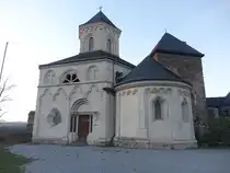 Kobern, St. Matthias Kapelle und Bergfried der Oberburg, Kapelle erbaut 1220 (26.12.2025)