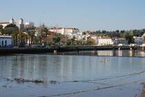 TAVIRA (Concelho de Tavira), 11.01.2007, Blick vom Nordufer des Rio Gil�o auf die Stadt