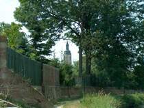 Weg an der Unstrut an den Wasserg�rten in Laucha, Aufnahme vom 27.07.2006