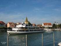 Blick von der Mole in den Hafen von Lindau am Bodenseee mit MS Stuttgart - 10.10.2006
