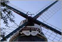 Kappe und Fl�gel der  Venti Amica  in Wyk auf F�hr.31.08.2006