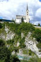 Kirche von Scuol am 27.08.2008 (Blick �ber den Inn)