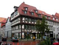 G�TTINGEN (Landkreis G�ttingen), 02.10.2004, Johannisstra�e/Ecke Papendiek