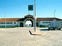 VILA REAL DE SANTO ANT�NIO (Concelho Vila Real de Santo Ant�nio), 23.01.2003, die ehemalige Grenzstation am Rio Guadiana (Foto eingescannt)