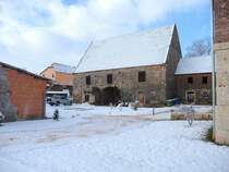 Laucha an der Unstrut - Die Scheunen im Grundst�ck Siedegarten 15 - ehemals Scheibe - Foto vom 12.02.2009 
