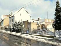 Laucha an der Unstrut - H�user in der Nebraer Stra�e - Stadt ausw�rts rechts - Foto vom 12.02.2009 
