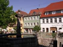 Stadt Aub in Unterfranken - Marktbrunnen am historischen Marktplatz der fr�nkischen Kleinstadt im Landkreis W�rzburg - 
Zahlreiche weitere Bilder �ber die Stadt Aub unter:
www.Bildergalerien.May-Stadt-Aub.de
Fotos (C) Robert May
