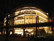 Gro�es Kaufhaus an der Schadowstra�e in D�sseldorf.