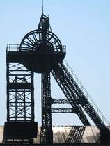 F�rderger�st (sog. Tomson-Bock) von 1885/86 �ber Schacht II der ehemaligen Zeche Gneisenau in Dortmund-Derne (2. April 2009)