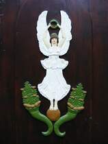 Eine Engelsfigur an einer Haust�r in der Altstadt von Hattingen am 15. April 2009.