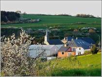 Die Ortschaft Erpeldange/Wiltz fotografiert im Abendlicht des 19.04.09 (Jeanny)