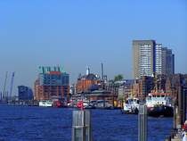 Ebenfalls ein sch�ner Ausblick den die Landungsbr�cken gew�hren.