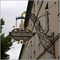 Wirtshausschild der  Julius-Spital Weinstuben  in W�rzburg. 05/2009