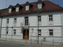 Laucha an der Unstrut - Die ehemalige L�wen-Apotheke - Gro�e Salzstra�e Ecke Obere Hauptstra�e - Foto vom 09.05.2009 
