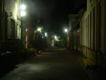 Die Sankt-J�rgen-Stra�e in Flensburg ist eine Fu�g�ngerzone ohne Einkaufsm�glichkeiten - und deshalb im Gegensatz zur Gro�en Stra�e nicht �berlaufen. Hier kann man sch�n spazieren. Dezember 2006