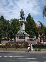 Warschau Adam Mickiewicz Denkmal 07.2007.                       
Warszawa pomnik Adama Mickiewicza 07.2007.
