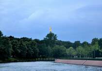 Ein goldener Engel �ber Berlin...