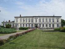 Empfangsgeb�ude des Bahnhofes Ludwigslust 15.08.2009