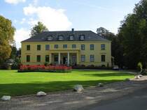 Nordwestmecklenburg; Harkensee, Gutshaus an der Stra�e der Freundschaft 18.09.2009