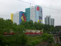 Ein Blick auf die Plattenbausiedlung an der Storkower Stra�e im Bezirk Lichtenberg.