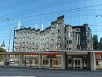 Spiegelbild in der Tallinner City, August 2009.
