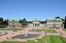 Zwinger Nord-Ost-Seite (Math.-Physik.-Salon, Wallpavillon bis Franz�sischer Pavillon). 01.09.2009