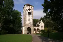 Das St. Alban Tor wird geschichtlich um 1230 ersmals erw�hnt. 1975 wurde es duch die Christph Merian Stiftung und dem Bund restauriert.