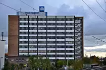 ehemaligen Verwaltungsgeb�ude der Volkswerft Stralsund
einst waren alle Etagen belegt, heute steht es leer, 13.10.09