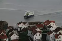 Die F�hre von den vorgelagerten Inseln erreicht in Krager� das Festland; 21.09.2009