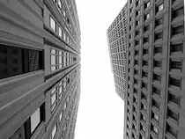 Berlin, Potsdamer Platz. H�userschlucht zwischen Marriot und Ritz-Carlton. Dezember 2009.