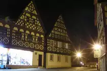 Dorfmitte in M�rsbach(Oberfranken)mit sch�nen Fachwerkh�usern.In dem Haus links ist ein kleiner Laden.Dort machen wir immer Fr�hst�ck,wenn wir unsere Wallfahrt nach Vierzehnheiligen unternehmen.  (21.01.10)