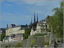 �ber den Chemin de la Corniche ergibt eine sch�ne Gelegenheit die Altstadt von Luxemburg zu entdecken, welche zum UNESCO Kulturwelterbe geh�rt. 01.08.09 (Jeanny)  