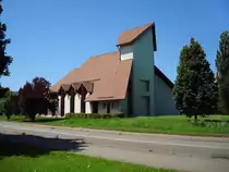 Freiburg-Opfingen,
kath. St.Nikolaus-Kirche,
1984-86 vom Freiburger Architekt Michael Geis erbaut,
Juli 2008