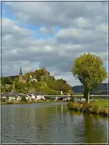 Die Stadt Saarburg vom Schiff aus gesehen. 18.10.09 (Jeanny)