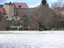 Laucha an der Unstrut - Blick auf die H�user am Siedegarten - das Hochwasser steigt - 28.02.2010