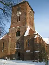 Grevesm�hlen; die St.-Nicolai-Kirche im letzten Schneekleid, 30.01.2010