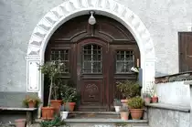 Schweiz - T�rportal Engadiner-Haus in Cinuos-chel-Brail am 15.10.2008