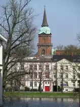 Schwerin; Blick �ber Pfaffenteich zur Schelfkirche 18.04.2010