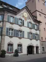 Rheinfelden im Kanton Aargau,
die �lteste Z�hringerstadt der Schweiz,
das Rathaus von 1531, Barockfassade von 1767,
April 2010