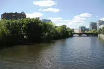 BERLIN, 16.06.2010, Blick �ber die Spree zur Moabiter Br�cke