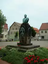 Schildau in Sachsen,
Generalfeldmarschall von Gneisenau, dem bedeutenden Sohn der Stadt,
wurde am Marktplatz dieses Denkmal gesetzt,
lebte von 1760 bis 1831 und erwarb sich besondere Verdienste in den Befreiungskriegen gegen Napoleon,
Juni 2010