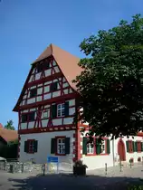 Endingen am Kaiserstuhl,
der �senberger Hof, Fachwerkhaus Ende des 15.Jahrhunderts erbaut,
beherbergt heute das Vorder�sterreich-Museum,
Juni 2010