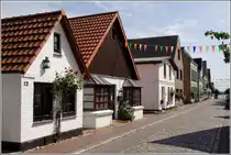 Die Hauptstra�e im idyllischen Schleidorf Maasholm. 06.08.2010