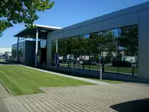 Freiburg im Breisgau,
so chic kann eine Fabrik aussehen, Metallbetrieb im Gewerbegebiet Hochdorf,
Aug.2010