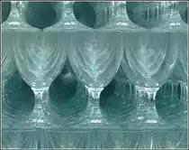 Die Kristallgl�ser der Pyramide aus der N�he betrachtet. 15.09.2010 (Jeanny)