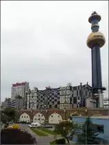 Die Au�enfassade der M�llverbrennungsanlage Spittelau der Fernw�rme Wien wurde von Friedensreich Hundertwasser gestaltet. Weithin sichtbar ist der Schornstein. 02.10.2010
