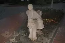 Stein Figur, im Lehrte/Bahnhofstra�e. Foto vom 23.10.10.