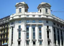 Repr�sentatives Gesch�ftshaus an der  Avinguda Diagonal , jener tosenden Magistrale, die Barcelona von Ost nach West durchl�uft. 1.8.2008