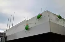 Kleine Gr�ne Spinnen Plastic Tiere, in Neuen Zentrum von Lehrte. Foto vom 15.11.10